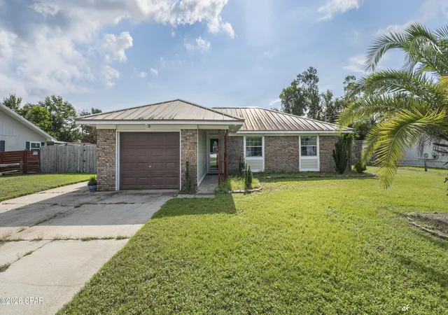 Photo 1 of Single family home for sale at 1607 New Hampshire Ave, Lynn Haven, FL 32444 | MLS# 794663 | Listing updated on 2026-09-27