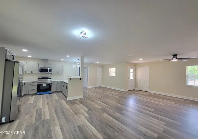 Photo 3 of Single family home for sale at 2733 Poplar Springs Rd, Marianna, FL 32446 | MLS# 794670 | Listing updated on 2026-09-10