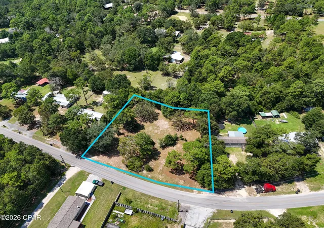 Photo 1 of Sale Pending at 208 Kings Lake Blvd, Defuniak Springs, FL 32433 | MLS# 794687 | Listing updated on 2026-10-05