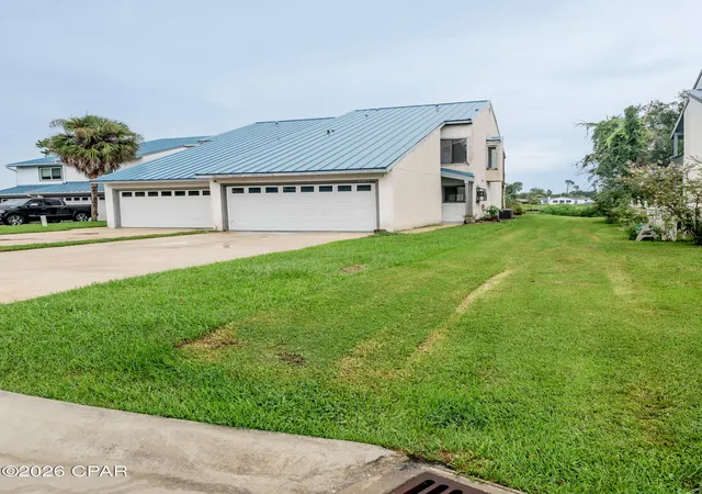 Photo 3 of Sale Pending at 7124 Singleton Cir #B, Panama City, FL 32404 | MLS# 794730 | Listing updated on 2026-08-30