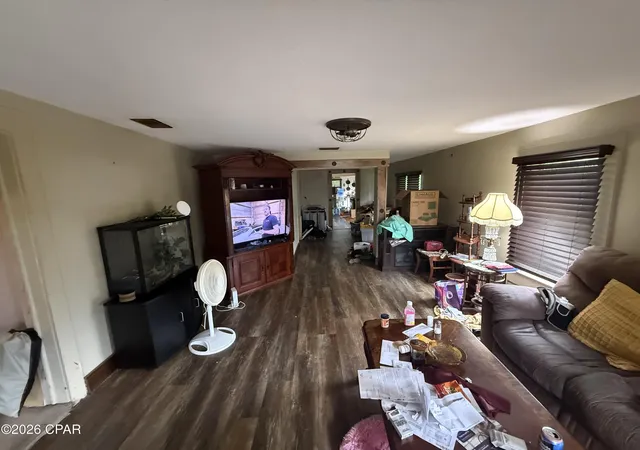 Photo 3 of Sale Pending at 1209 Oak Ave, Panama City, FL 32401 | MLS# 794772 | Listing updated on 2026-10-01