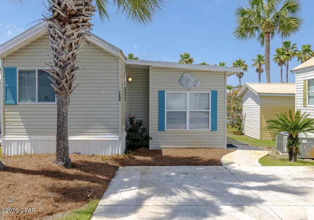 Photo 3 of Manufactured home for sale at 1219 Navy Blvd #160, Panama City, FL 32408 | MLS# 794782 | Listing updated on 2026-08-31