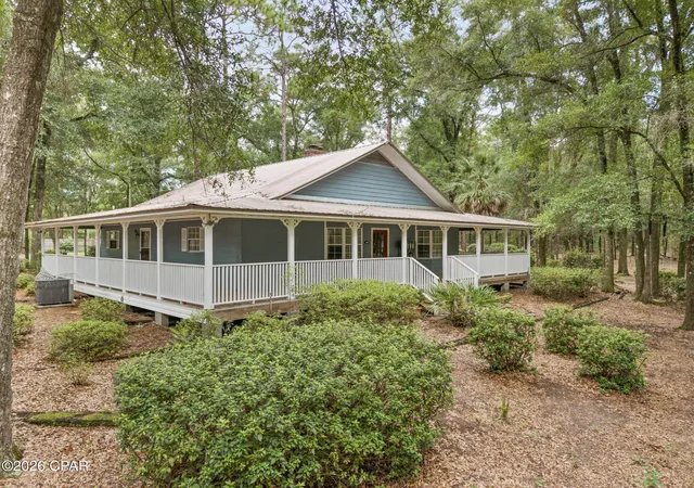 Single family home for sale at 1576 Bass Rd, Caryville, FL 32427 | MLS# 794849