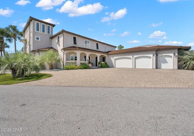 Photo 3 of Single family home for sale at 550 Wahoo Rd, Panama City, FL 32408 | MLS# 794863 | Listing updated on 2026-09-16