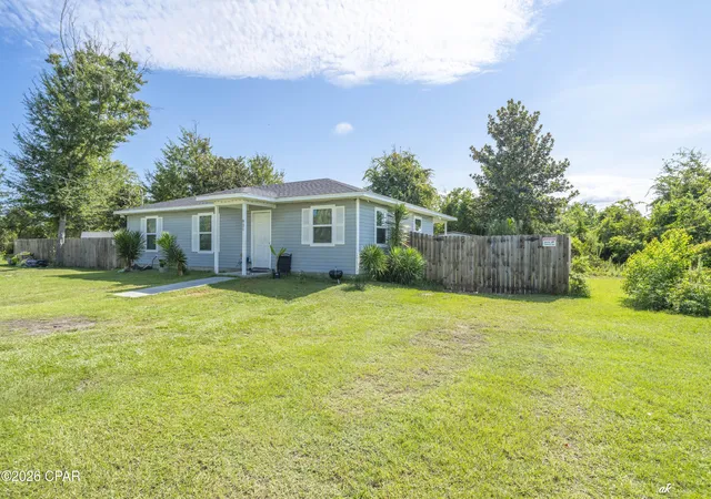 Photo 3 of Single family home for sale at 821 S Gay Ave, Panama City, FL 32404 | MLS# 794946 | Listing updated on 2026-09-15