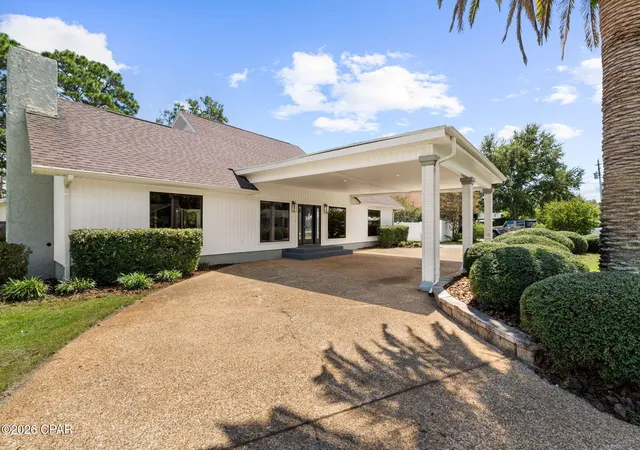 Photo 3 of Single family home for sale at 324 Fairway Blvd, Panama City Beach, FL 32407 | MLS# 794954 | Listing updated on 2026-09-21