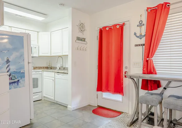 Photo 4 of Condo for sale at 4114 Holiday Dr #18, Panama City, FL 32408 | MLS# 795039 | Listing updated on 2026-09-09