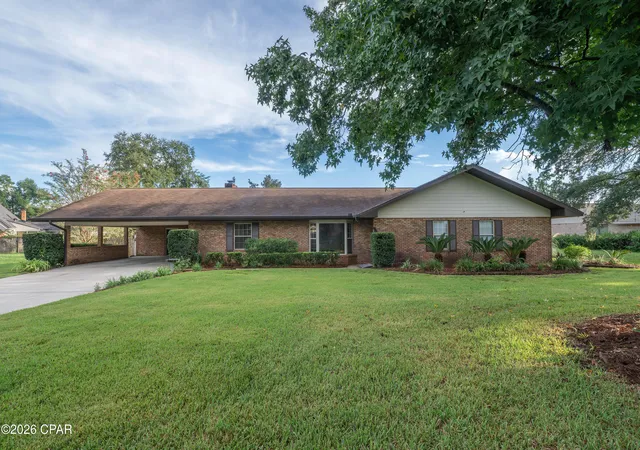 Photo 3 of Sale Pending at 2630 Ferol Ln, Lynn Haven, FL 32444 | MLS# 795069 | Listing updated on 2026-09-28