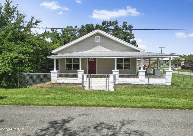 Photo 2 of Single family home for sale at 20560 Nw Folsom Ave, Blountstown, FL 32424 | MLS# 795081 | Listing updated on 2026-09-06