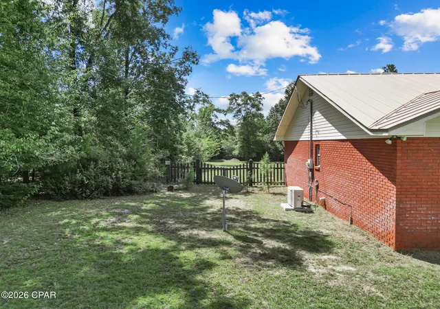 Photo 2 of Single family home for sale at 5106 Presidents Cir, Marianna, FL 32446 | MLS# 795095 | Listing updated on 2026-09-06