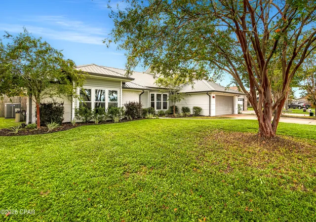 Photo 3 of Sale Pending at 190 Derby Woods Dr, Lynn Haven, FL 32444 | MLS# 795108 | Listing updated on 2026-09-10