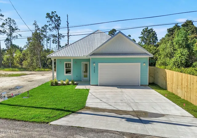 Photo 1 of Single family home for sale at 4305 Catherine St, Panama City, FL 32408 | MLS# 795144 | Listing updated on 2026-09-09
