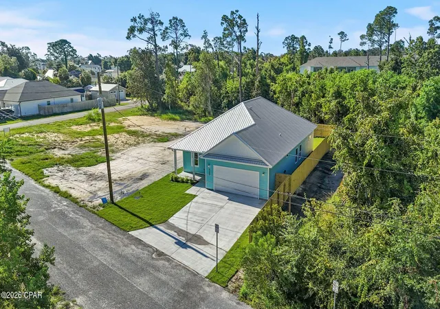 Photo 3 of Single family home for sale at 4305 Catherine St, Panama City, FL 32408 | MLS# 795144 | Listing updated on 2026-09-09