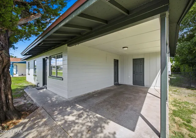 Photo 3 of Single family home for sale at 1136 Transmitter Rd, Panama City, FL 32401 | MLS# 795187 | Listing updated on 2026-09-16