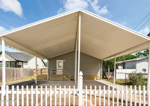 Photo 3 of Townhouse for sale at 8528 Houston St, Panama City, FL 32408 | MLS# 795193 | Listing updated on 2026-09-09