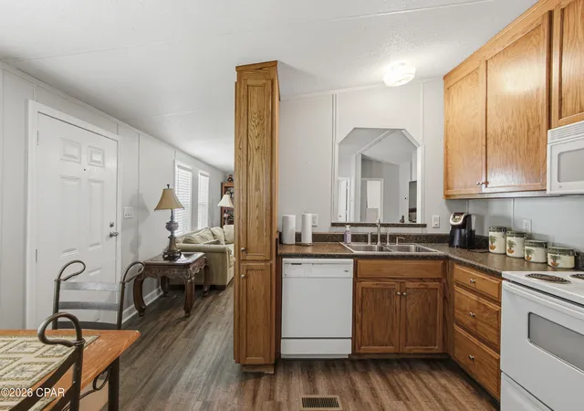 Photo 4 of Townhouse for sale at 8528 Houston St, Panama City, FL 32408 | MLS# 795193 | Listing updated on 2026-09-09