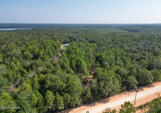 Photo 3 of Single family home for sale at 3902 Union Hl Rd, Caryville, FL 32427 | MLS# 795196 | Listing updated on 2026-09-09