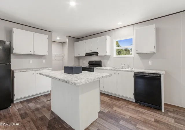 Photo 4 of Manufactured home for sale at 12129 Montclair Rd, Fountain, FL 32438 | MLS# 795202 | Listing updated on 2026-09-14