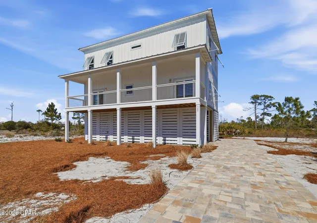 Photo 2 of Single family home for sale at 303 Park Point Cir, Port Saint Joe, FL 32456 | MLS# 795218 | Listing updated on 2026-09-10