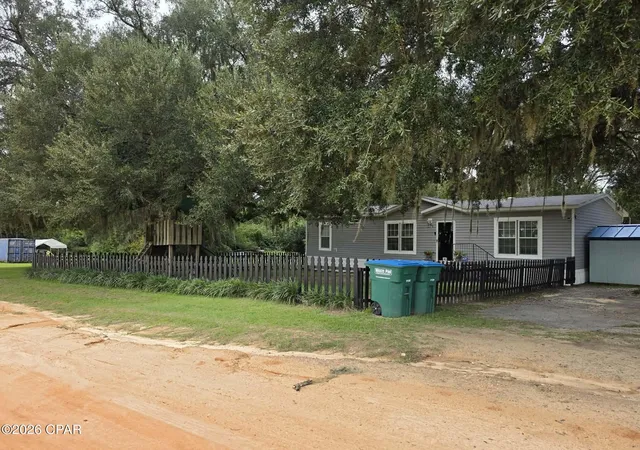 Photo 3 of Sale Pending at 2377 Phillips Rd, Cottondale, FL 32431 | MLS# 795228 | Listing updated on 2026-09-20