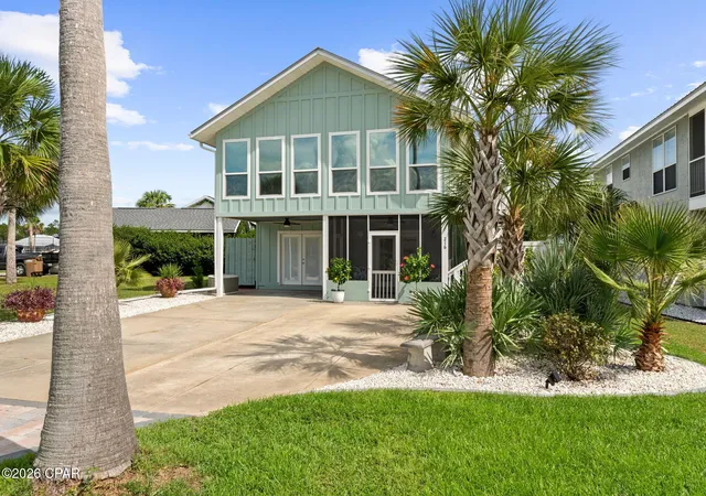 Photo 3 of Single family home for sale at 216 Gulf Aire Dr, Port Saint Joe, FL 32456 | MLS# 795229 | Listing updated on 2026-09-10