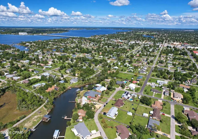 Photo 4 of Single family home for sale at 705 W 8th Street Cir, Lynn Haven, FL 32444 | MLS# 795244 | Listing updated on 2026-09-27