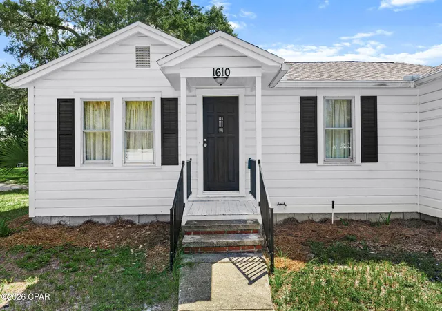 Photo 3 of Single family home for sale at 1610 Louise Ave, Panama City, FL 32401 | MLS# 795253 | Listing updated on 2026-09-11