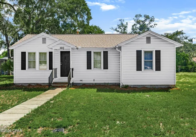 Photo 3 of Single family home for sale at 1610 Louise Ave, Panama City, FL 32401 | MLS# 795253 | Listing updated on 2026-09-11