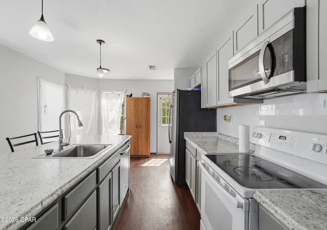 Photo 4 of Manufactured home for sale at 3702 Haley Ln, Panama City, FL 32404 | MLS# 795257 | Listing updated on 2026-09-10
