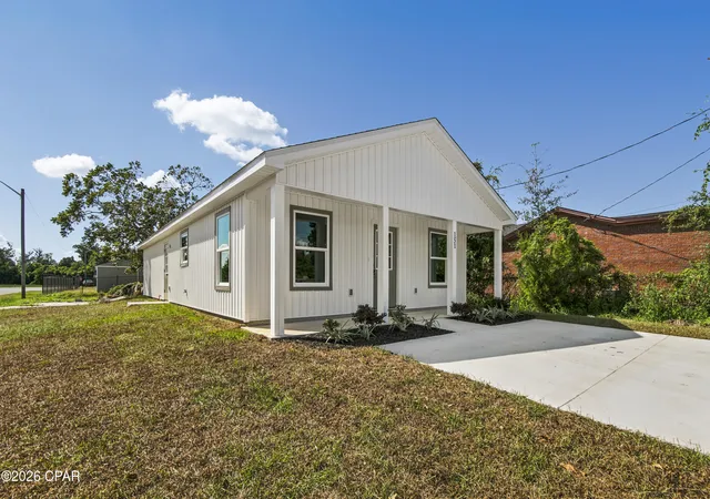Photo 2 of Single family home for sale at 151 Harlem Ave, Panama City, FL 32401 | MLS# 795266 | Listing updated on 2026-09-11