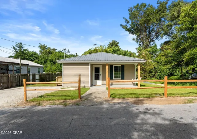 Photo 1 of Single family home for sale at 315 Bayou Ave, Panama City, FL 32401 | MLS# 795270 | Listing updated on 2026-09-11