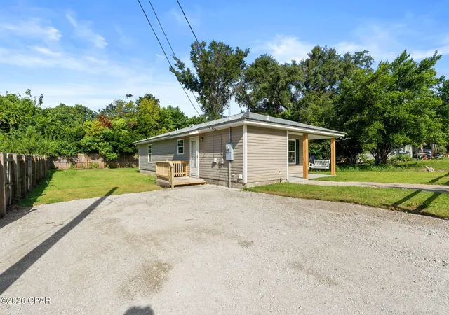 Photo 4 of Single family home for sale at 315 Bayou Ave, Panama City, FL 32401 | MLS# 795270 | Listing updated on 2026-09-11