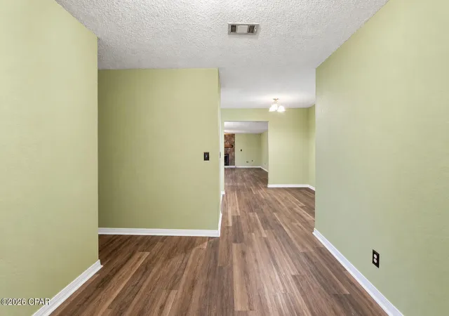 Photo 2 of Single family home for sale at 103 Powell Dr, Crestview, FL 32536 | MLS# 795291 | Listing updated on 2026-09-11