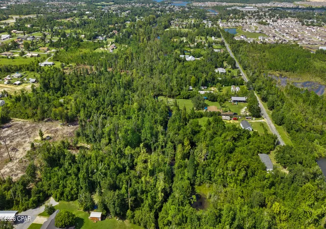 Photo 4 of Single family home for sale at 3940 Richardson Rd, Panama City, FL 32404 | MLS# 795292 | Listing updated on 2026-09-14