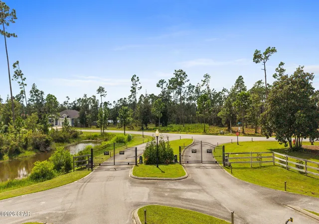 Photo 3 of Single family home for sale at 1004 Tidewater Ln, Panama City, FL 32404 | MLS# 795304 | Listing updated on 2026-09-12