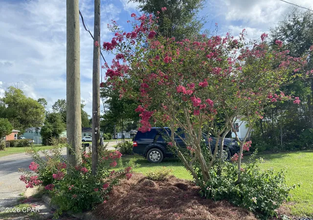 Photo 2 of Single family home for sale at 3011 2nd Street, Marianna, FL 32446 | MLS# 795342 | Listing updated on 2026-09-13