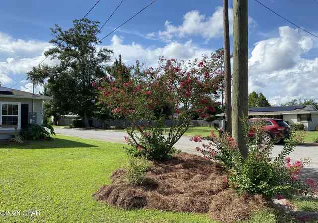 Photo 4 of Single family home for sale at 3011 2nd Street, Marianna, FL 32446 | MLS# 795342 | Listing updated on 2026-09-13