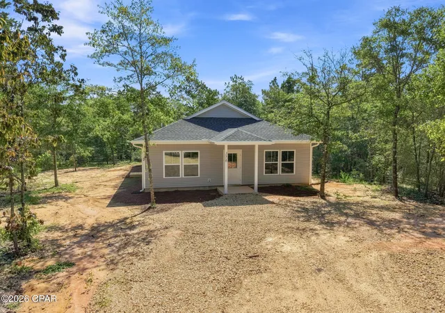 Photo 2 of Single family home for sale at 376 W Michaelangelo Rd, Defuniak Springs, FL 32433 | MLS# 795345 | Listing updated on 2026-09-13