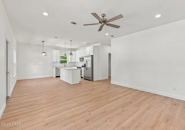Photo 3 of Single family home for sale at 376 W Michaelangelo Rd, Defuniak Springs, FL 32433 | MLS# 795345 | Listing updated on 2026-09-13