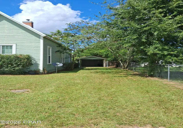 Photo 3 of Single family home for sale at 4404 Putnam St, Marianna, FL 32446 | MLS# 795347 | Listing updated on 2026-09-13