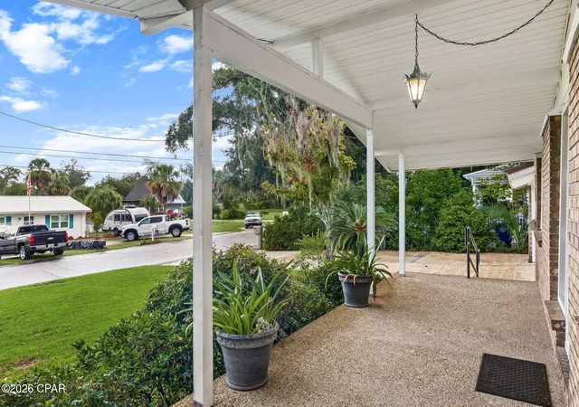 Photo 4 of Single family home for sale at 910 Calhoun Ave, Panama City, FL 32401 | MLS# 795384 | Listing updated on 2026-09-14