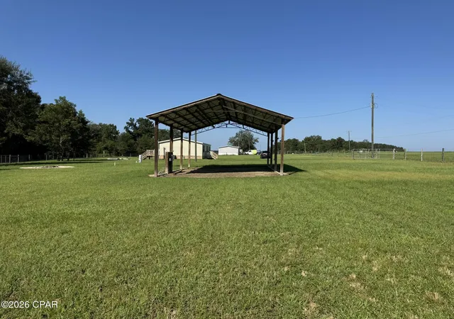 Photo 2 of Manufactured home for sale at 867 Tri County Rd, Graceville, FL 32440 | MLS# 795391 | Listing updated on 2026-10-01