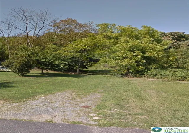 Photo 2 of Land for sale at 1350 E Susquehanna St, Allentown, PA 18103 | MLS# 767605 | Listing updated on 2026-09-03