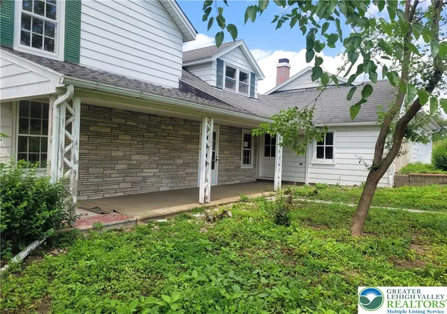Photo 11 of Sale Pending at 3489 W Walker Rd, Walnutport, PA 18088 | MLS# 767624 | Listing updated on 2026-09-10