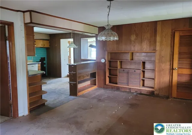 Photo 2 of Sale Pending at 3489 W Walker Rd, Walnutport, PA 18088 | MLS# 767624 | Listing updated on 2026-09-10