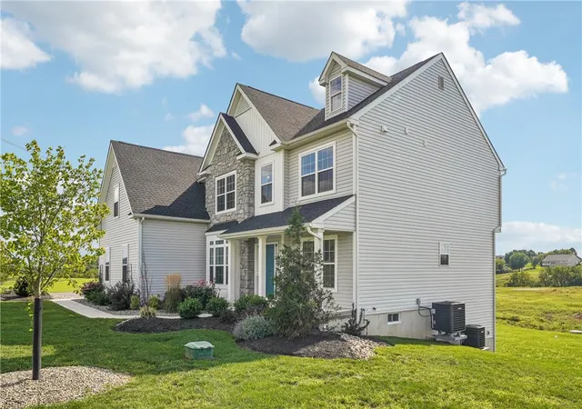 Photo 2 of Single family home for sale at 4450 Maple St #2, Schnecksville, PA 18078 | MLS# 770317 | Listing updated on 2026-09-29