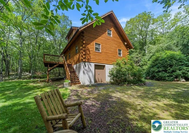 Photo 3 of Single family home for sale at 15 Locust Dr, Jim Thorpe, PA 18229 | MLS# 774671 | Listing updated on 2026-09-29