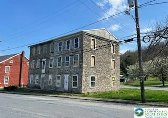 Listing Photo 5 - Condo for sale in building located at 102 Penn St, Lenhartsville, PA 19534