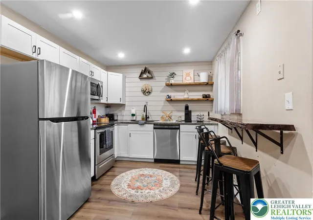 Photo 3 of Sale Pending at 7483 Cottage Ln, Tobyhanna, PA 18466 | MLS# 776385 | Listing updated on 2026-09-08