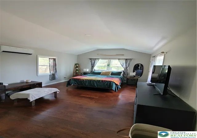 Photo 3 of Single family home for sale at 3422 Pocono Dr, East Stroudsburg, PA 18302 | MLS# 776644 | Listing updated on 2026-09-23